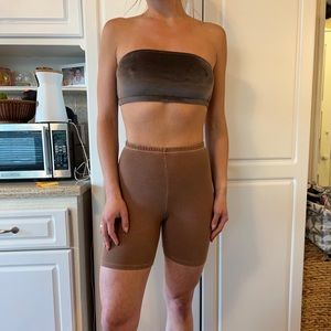 Skims Velour Bandeau - size M - NWT